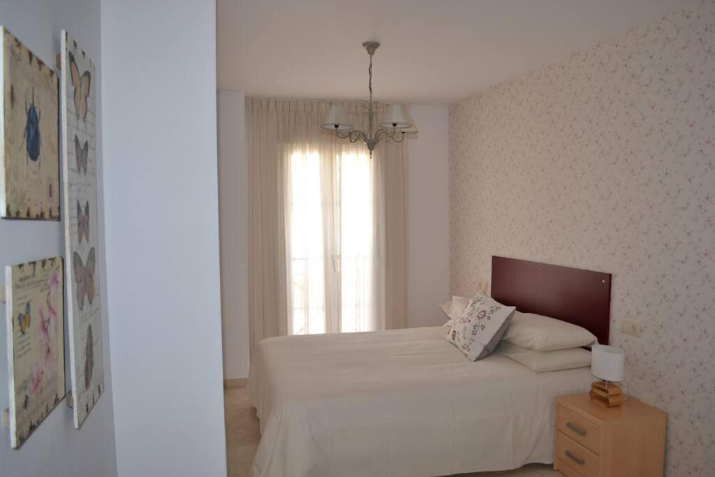 Precioso Apartamento En Primera Linea De Playa En Caleta De Velez Dış mekan fotoğraf