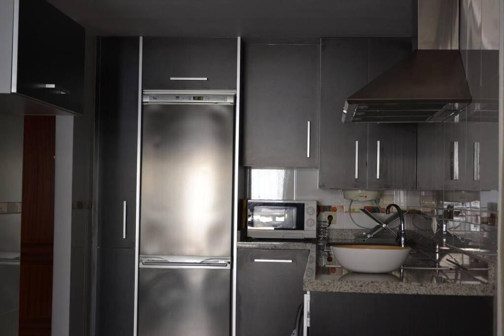 Precioso Apartamento En Primera Linea De Playa En Caleta De Velez Dış mekan fotoğraf
