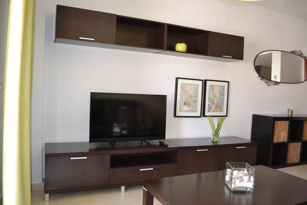 Precioso Apartamento En Primera Linea De Playa En Caleta De Velez Dış mekan fotoğraf