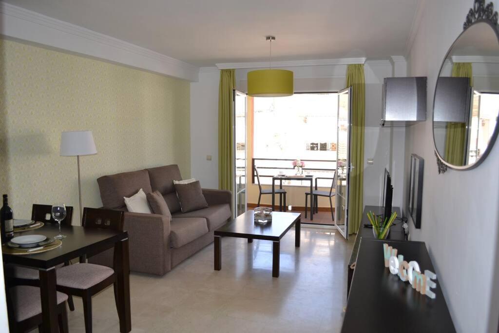 Precioso Apartamento En Primera Linea De Playa En Caleta De Velez Dış mekan fotoğraf