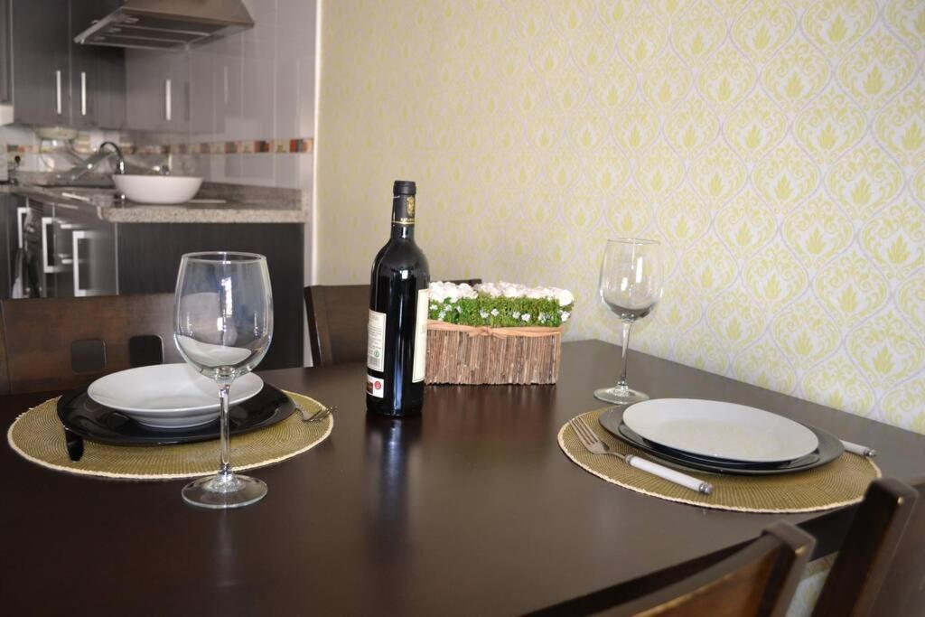 Precioso Apartamento En Primera Linea De Playa En Caleta De Velez Dış mekan fotoğraf